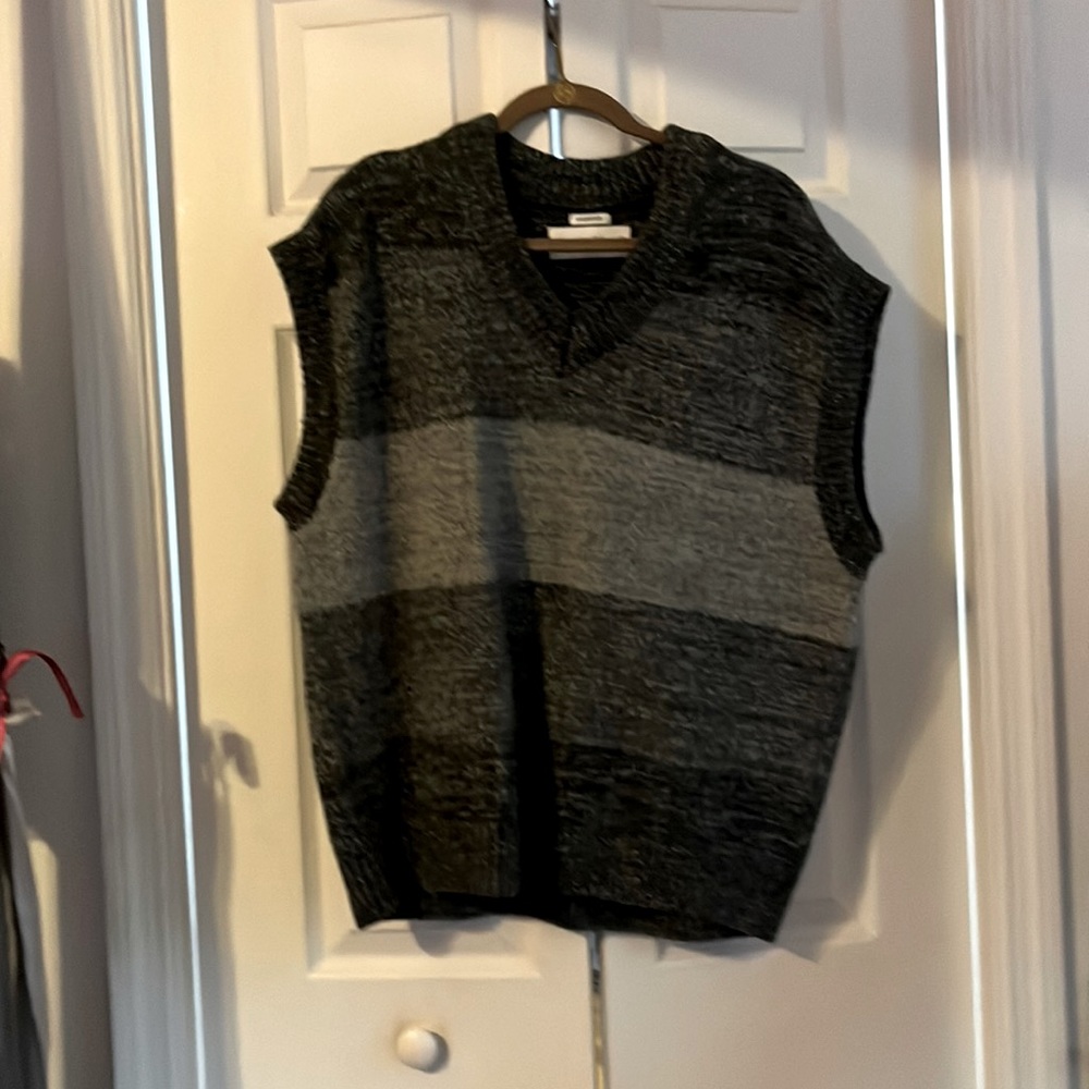 Grey vest oversized